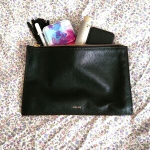 NWT Fossil || Pebbled Leather Tara Pouch | Black Clutch | Accessory/Make…